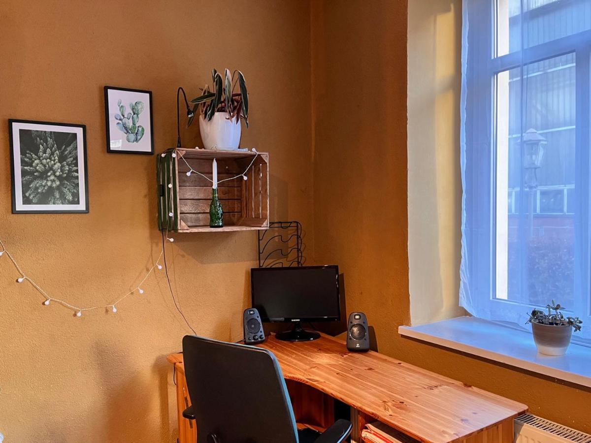 Gemutliche Oase - Tv, Beamer, Kuche Fur 4 Personen Appartamento Dresda Esterno foto